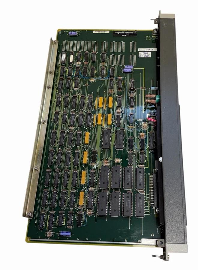 Refurbished MODICON P5-984B-832 Programmable Controller 984 Series 5-Slot PLC Rack P5984B832