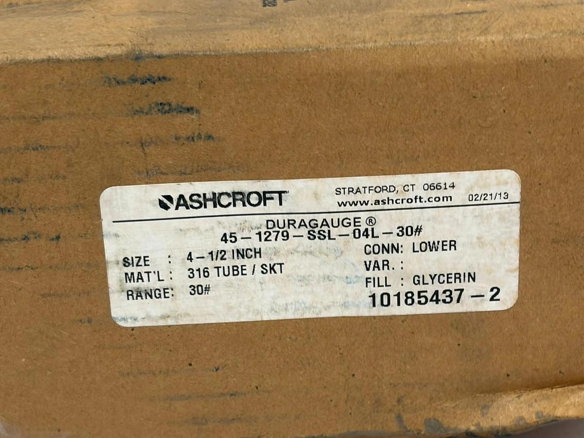 Ashcroft Duragauge 45-1279-SSL-04L-30# 4-1/2" Pressure Gauge 30 PSI New