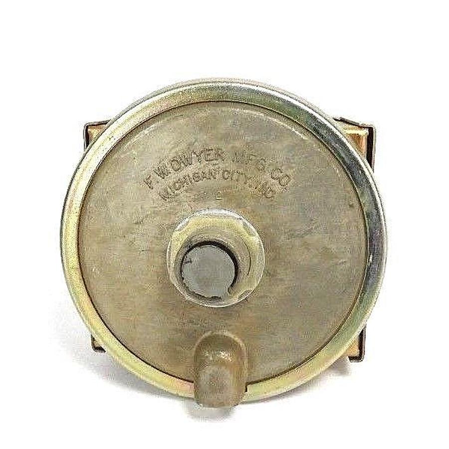 Used NEW DWYER INSTRUMENTS 1822-1 PRESSURE SWITCH 18221