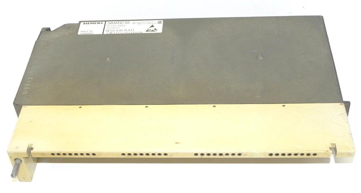 Used SIEMENS 6ES54307LA11 INPUT MODULE 6ES5-430-7LA11 DIGITAL 32X24V DC