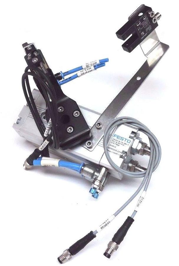 Used FESTO DRQD-B-16-180-Y-SRJ-A-AR-FW SEMI ROTARY DRIVE SCHUNK 340010 GRIPPER