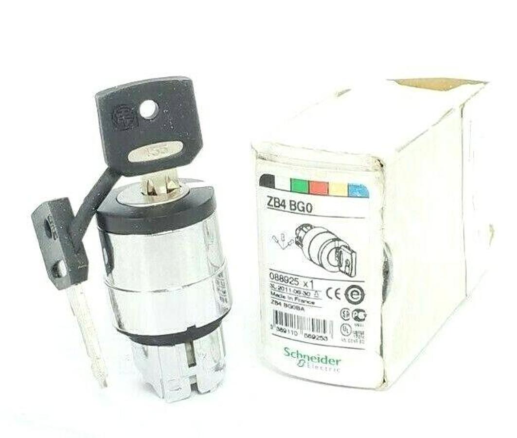 Used NIB SCHNEIDER ELECTRIC ZB4-BG0 KEY SELECTOR SWITCH ZB4BG0