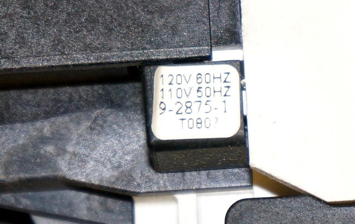Used CUTLER HAMMER AE317TNS3A COMB. MTR. CNTLR. W/ CE15BNSC3, A307TN