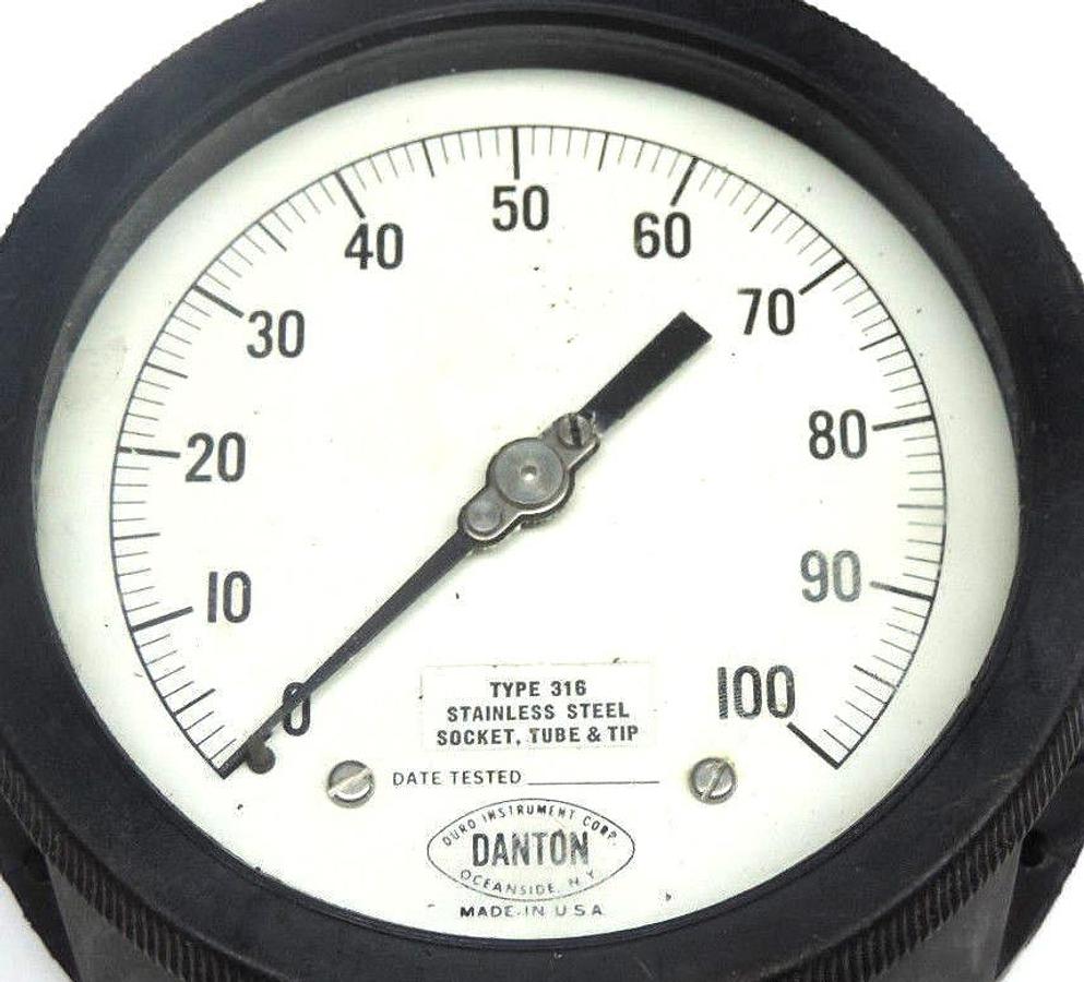 Used DANTON TYPE 316 STAINLESS STEEL SOCKET TUBE & TIP GAUGE 0-100PSI