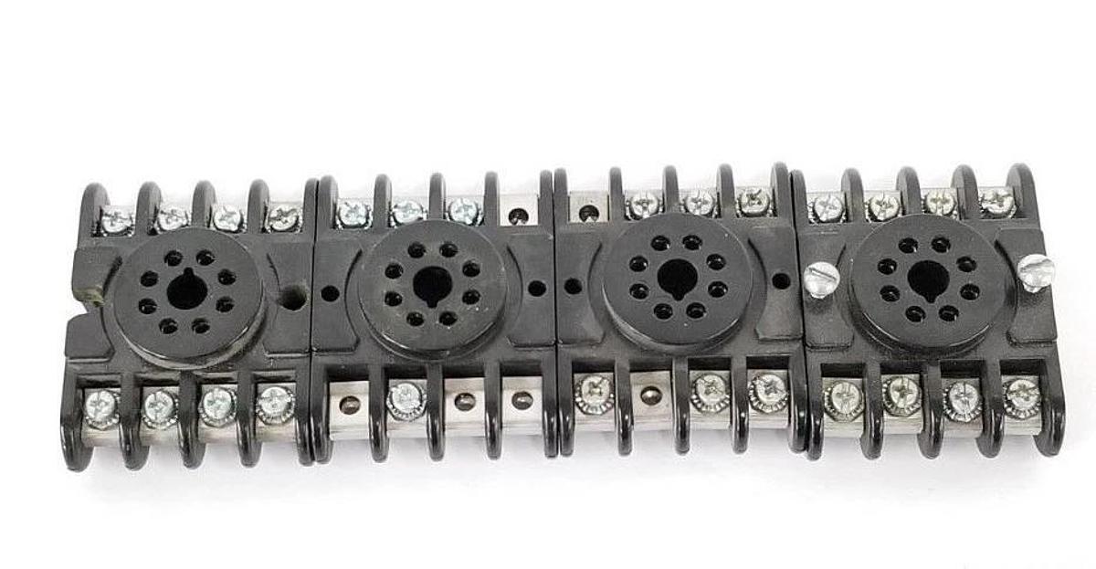 Used LOT OF 4 AMPHENOL RELAY SOCKETS 8-PINS