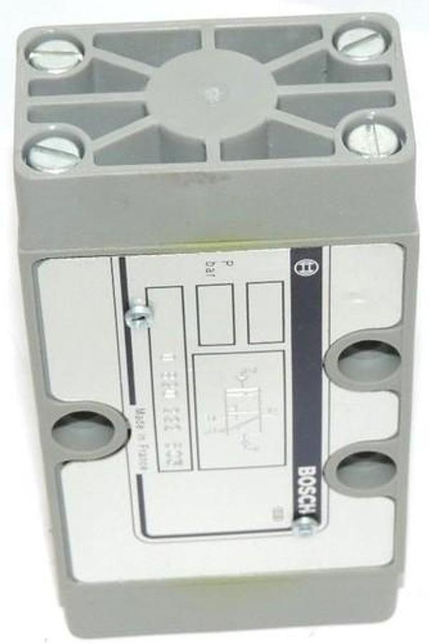 Used NEW BOSCH 0820222503 VALVE 0 820 222 503