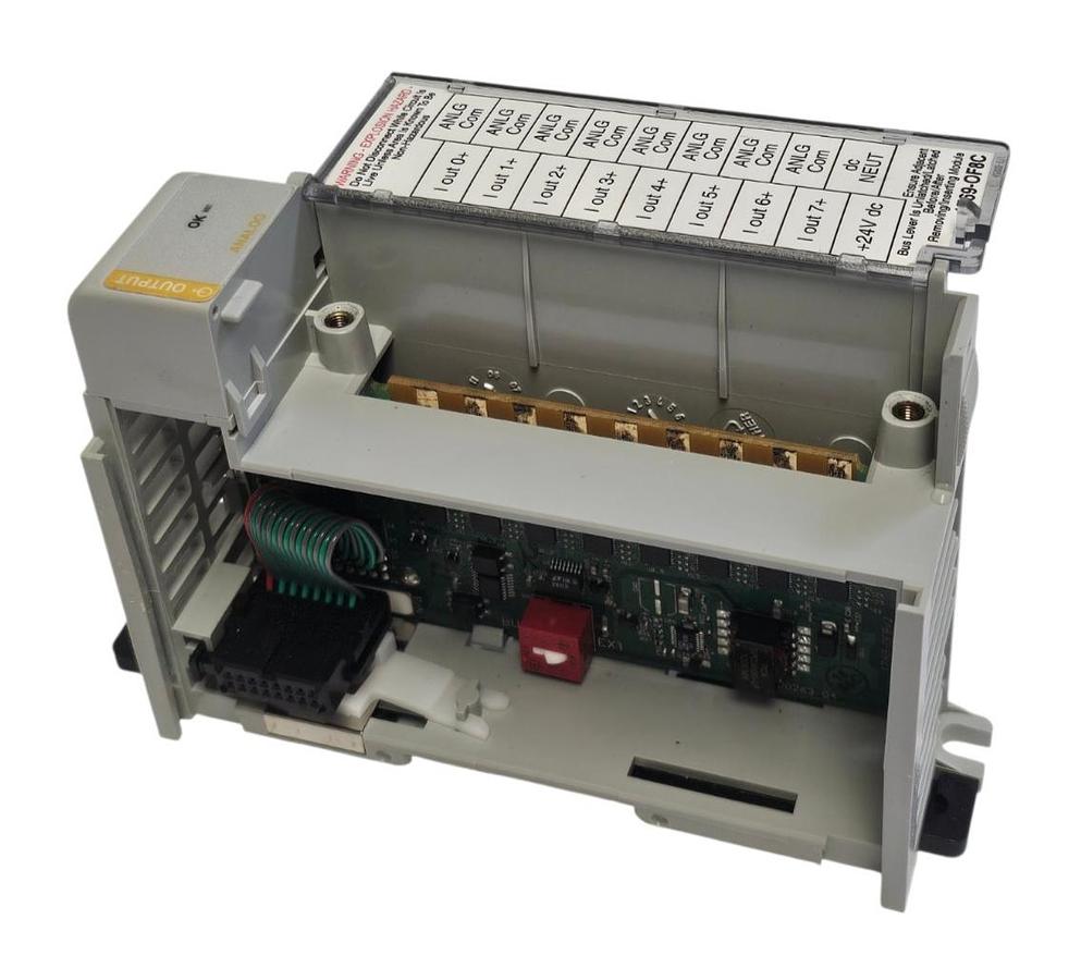 Used USED ALLEN BRADLEY 1769-OF8C /A COMPACT I/O OUTPUT MODULE SER. A F/W REV. 2.1