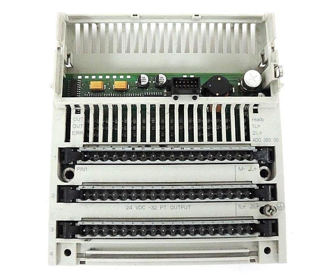 Used SCHNEIDER AUTOMATION TSX MOMENTUM 170DO3500 I/O BASE, 24VDC-32PT OUT, PV: 02