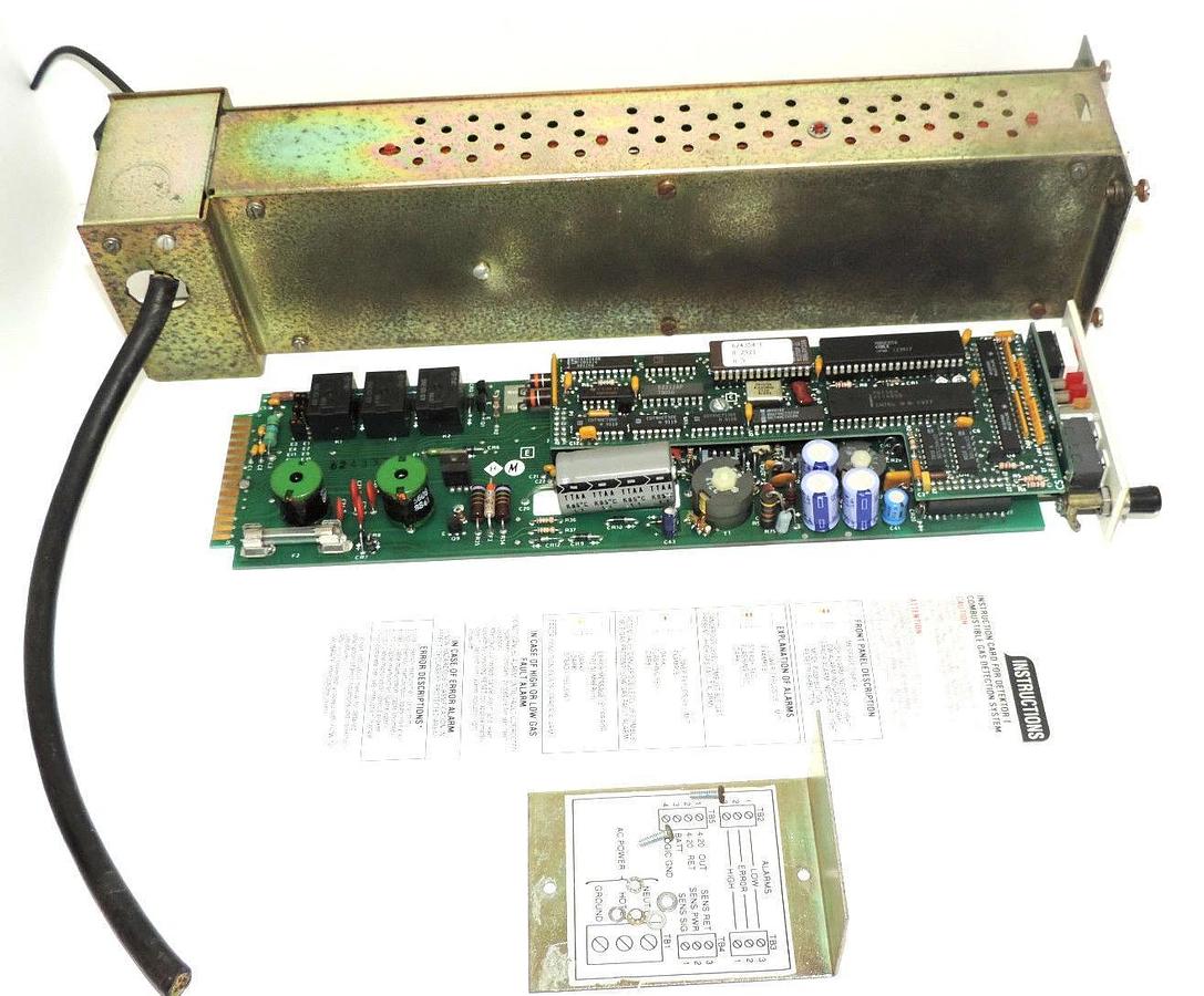 Used DETEKTOR I COMBUSTIBLE GAS DETECTION SYSTEM PANEL ROSEMOUNT ANALYTICAL 624303