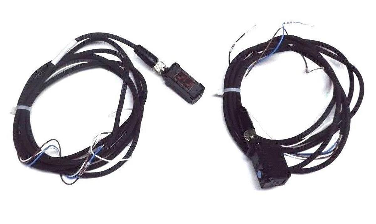 Used KEYENCE PZ-G51CT PHOTOELECTRIC TRANSMITTER W/ PZ-G51CPR PHOTOELECTRIC RECEIVER