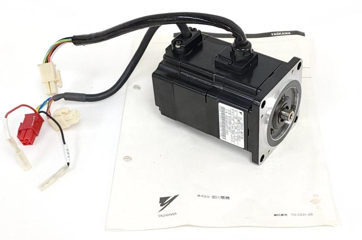 Used YASKAWA ELECTRIC SGMPH-01A1A-YR22 AC SERVO MOTOR .89AMP 3000RPM 200V