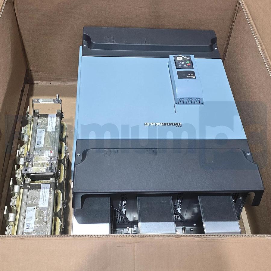 Eaton SPX550A0-4A2N1 SPX9000 Adjustable Frequency Drive VFD 550HP@480V 3Ph NSMP