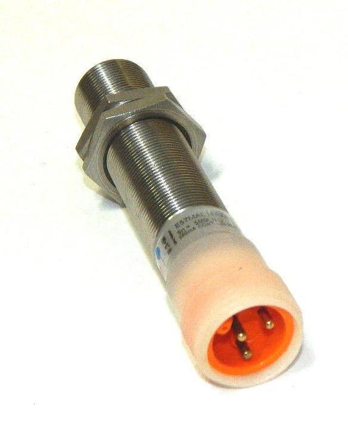 Used EATON E57MAL18A2B1-Z SER. G2, PROXIMITY SWITCH E57MAL18A2B1Z, 5MM N.O.