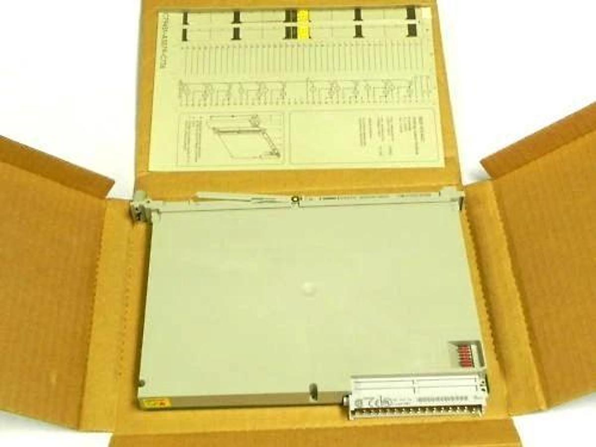 Used NIB SIEMENS 6ES5470-4UC13 OUTPUT MODULE ANALOG 470  6ES54704UC13