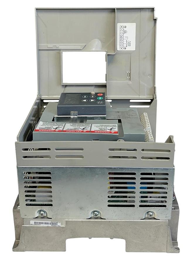 Used For Parts TELEMECANIQUE ATV58HU41M2Z Altivar 58 DRIVE 2.2kW/3HP 208-230V 50/60Hz