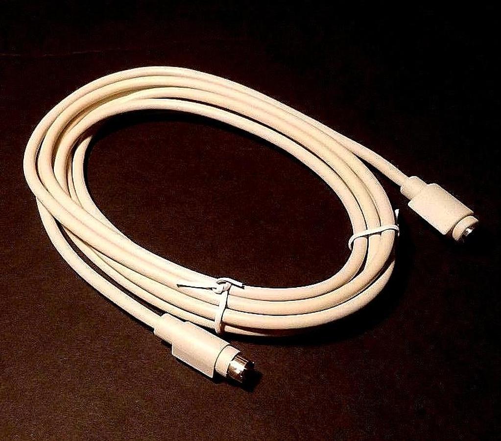 NEW CABLES TO GO 28181 MOLDER TYPE CABLE 10FT, MD8M/F
