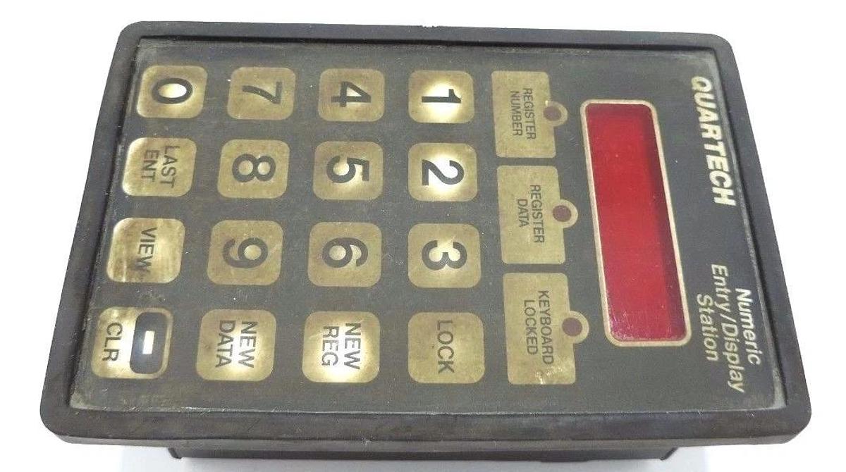 Used QUARTECH 8330 GMX NUMERIC ENTRY / DISPLAY STATION 080698A