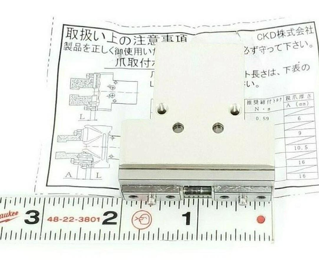 Used NEW CKD LHA-03CS PNEUMATIC GRIPPER SINGLE/DOUBLE ACTING LHA03CS
