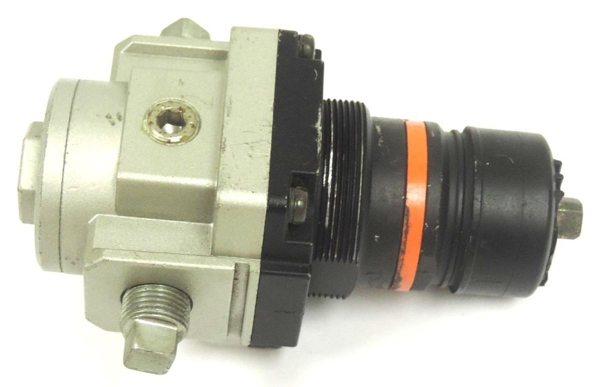 Used SMC NAR4000-N03 REGULATOR NAR4000N03 SET PRESSURE 0.05~ 0.85MPa