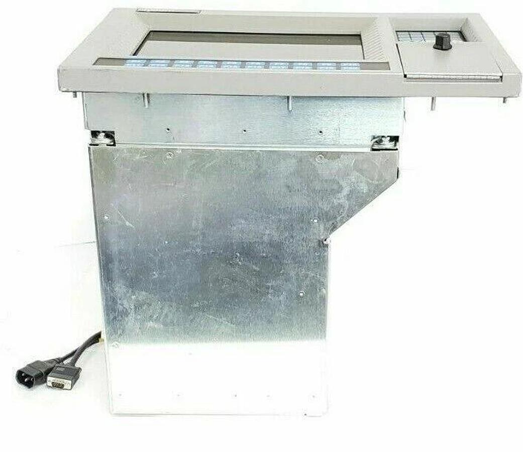 Used XYCOM VITEC MODEL 9450 OPERATOR PANEL 9450-0622514010001 14HC4AAZ 02-0278 6252SS