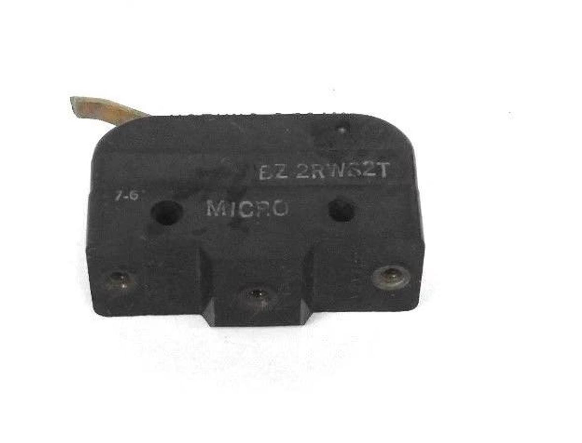 Used HONEYWELL MICRO SWITCH BZ-2RW82T BASIC SWITCH, ROLLER LEVER, SPDT, 15A, 480V