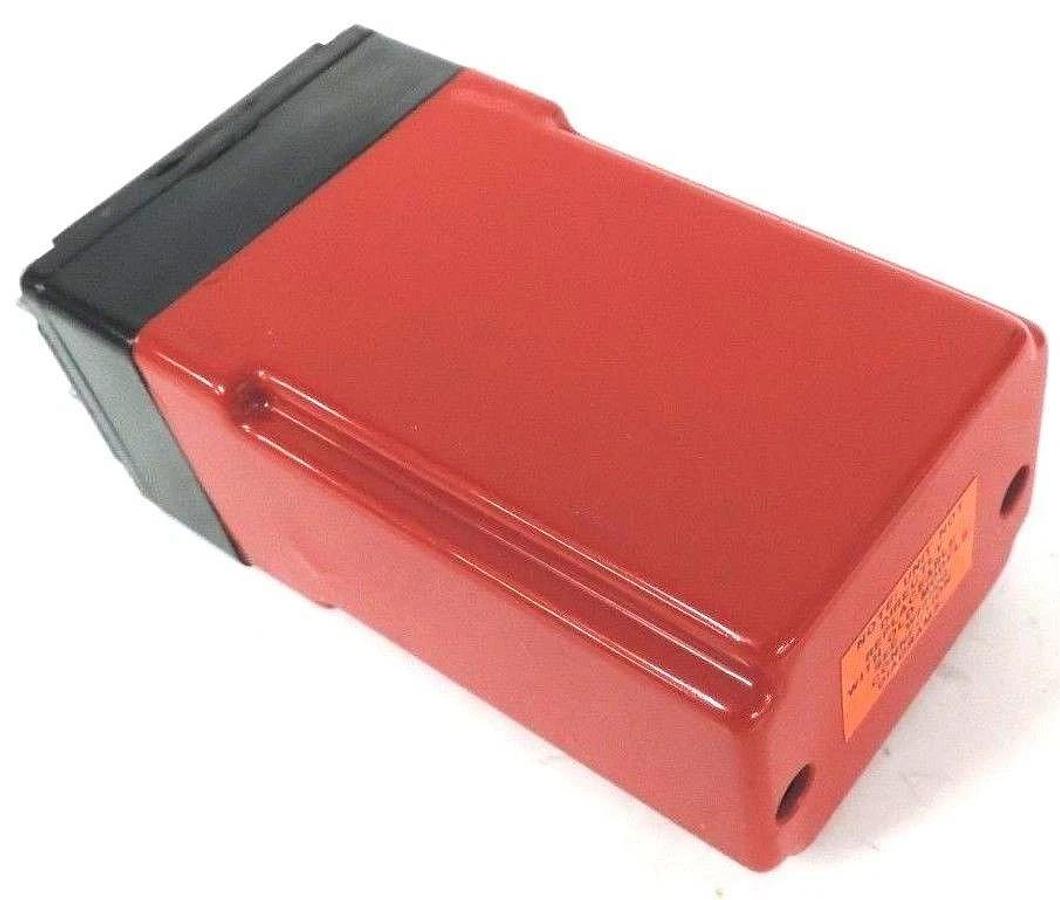 Used RED LION CONTROLS PRA1-1011 CONVERTER FREQUENCY TO ANALOG W/ CONN. BASE PRA11011
