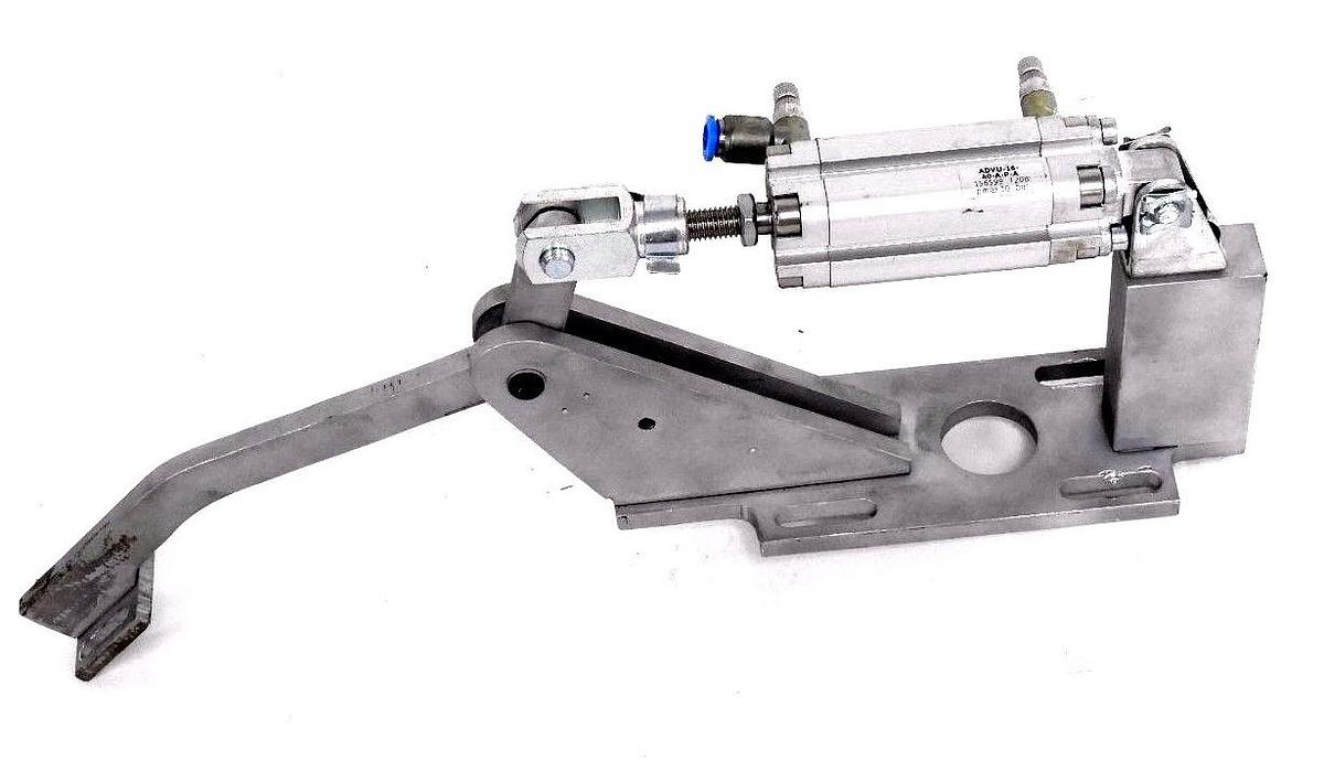 Used FESTO ADVU-16-40-A-P-A COMPACT CYLINDER W/ LEVER ASSEMBLY ADVU1640APA