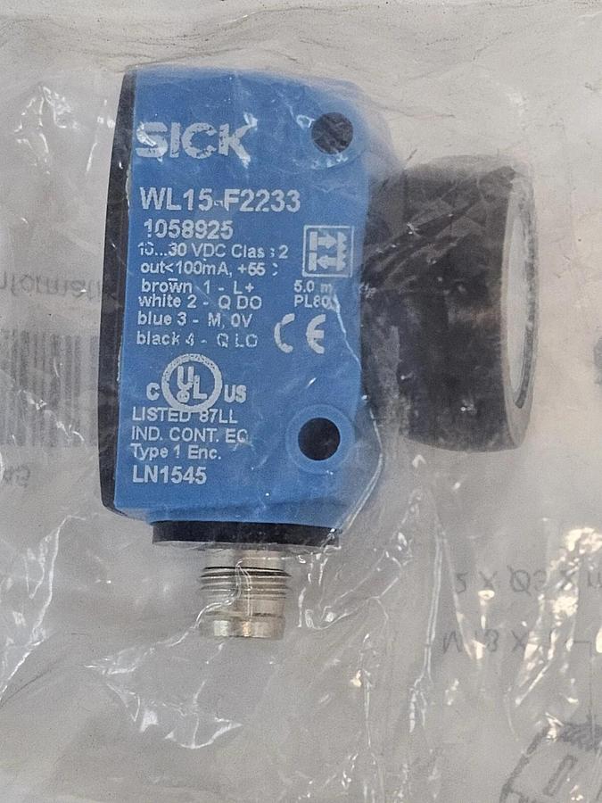 Used NEW SICK WL15-F2233P07 SENSOR (1058926) WL15F2233P07