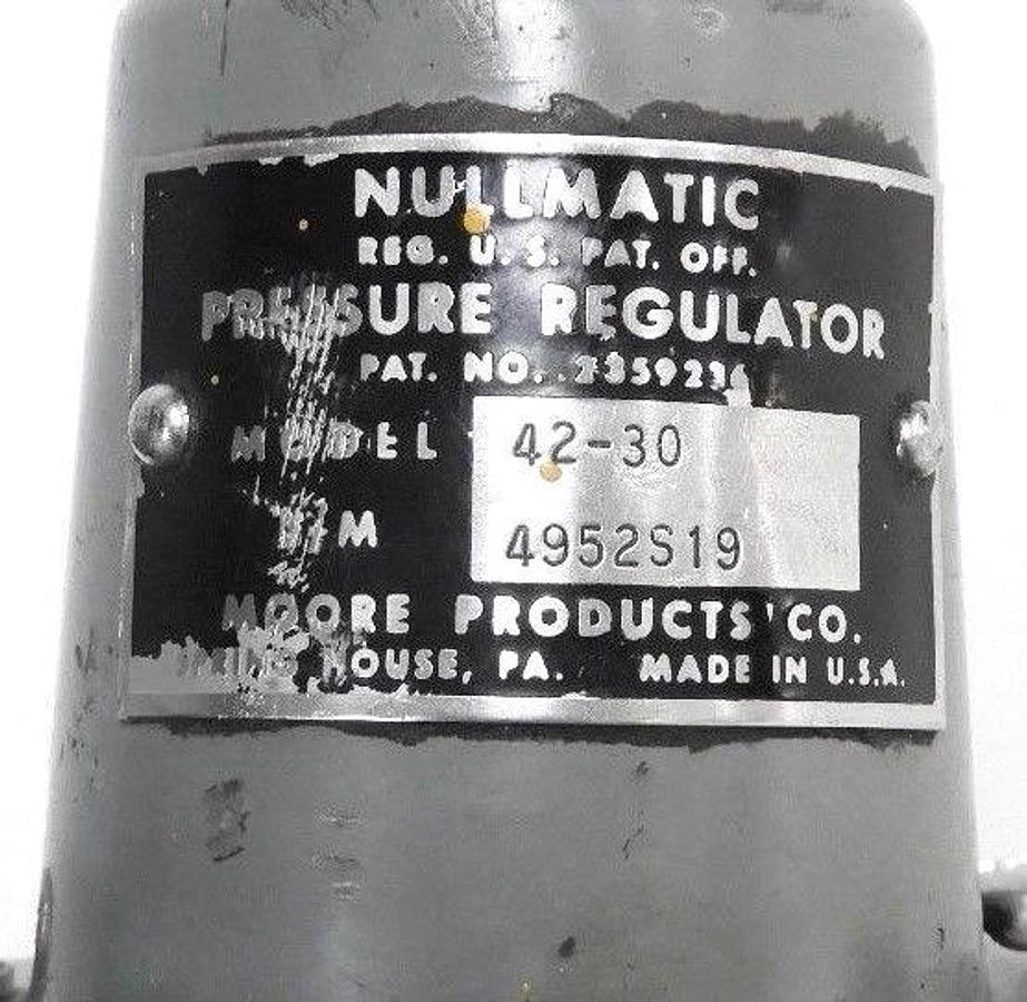 Used MOORE NULLMATIC 42-30 PRESSURE REGULATOR 4952S19 4230