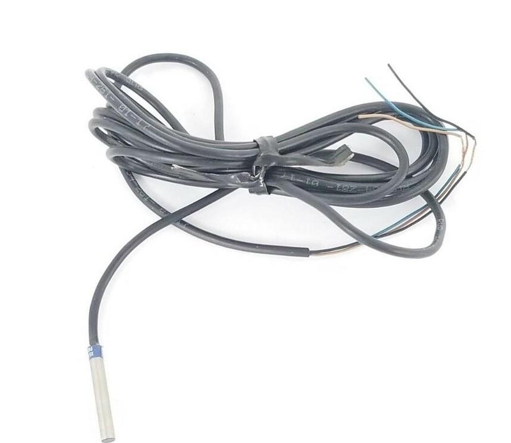 Used NEW TELEMECANIQUE XS1L04 PA311 INDUCTIVE PROXIMITY SENSOR XS1L04PA311