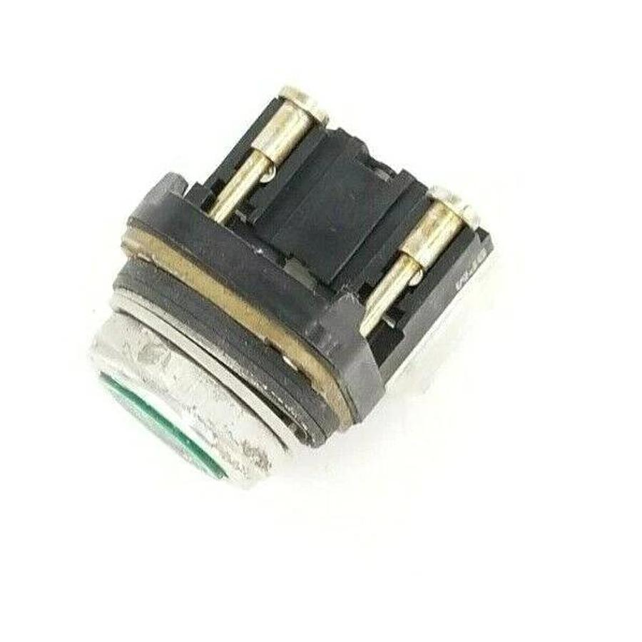 Used ALLEN BRADLEY 800T-A SER. T GREEN FLUSH CAP PUSHBUTTON W/ 800T-XA SER. D CONTACT