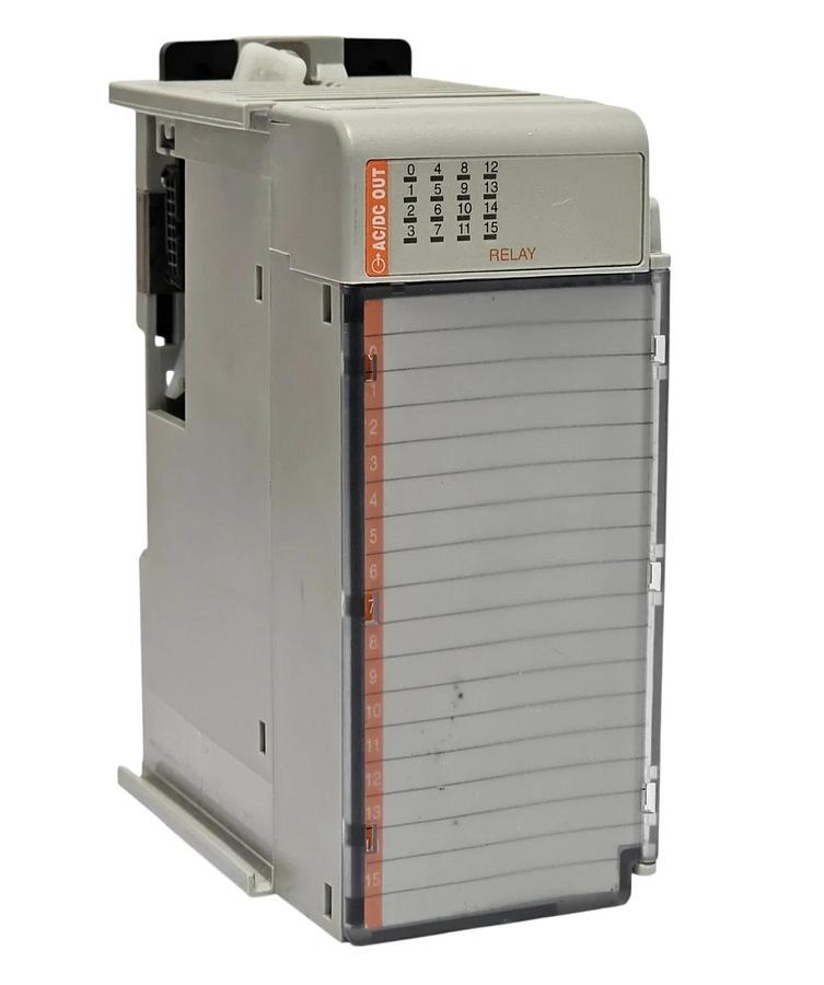 Used ALLEN BRADLEY 1769-OW16 /A CompactLogic I/O 16PT RELAY OUTPUT MODULE REV. 2