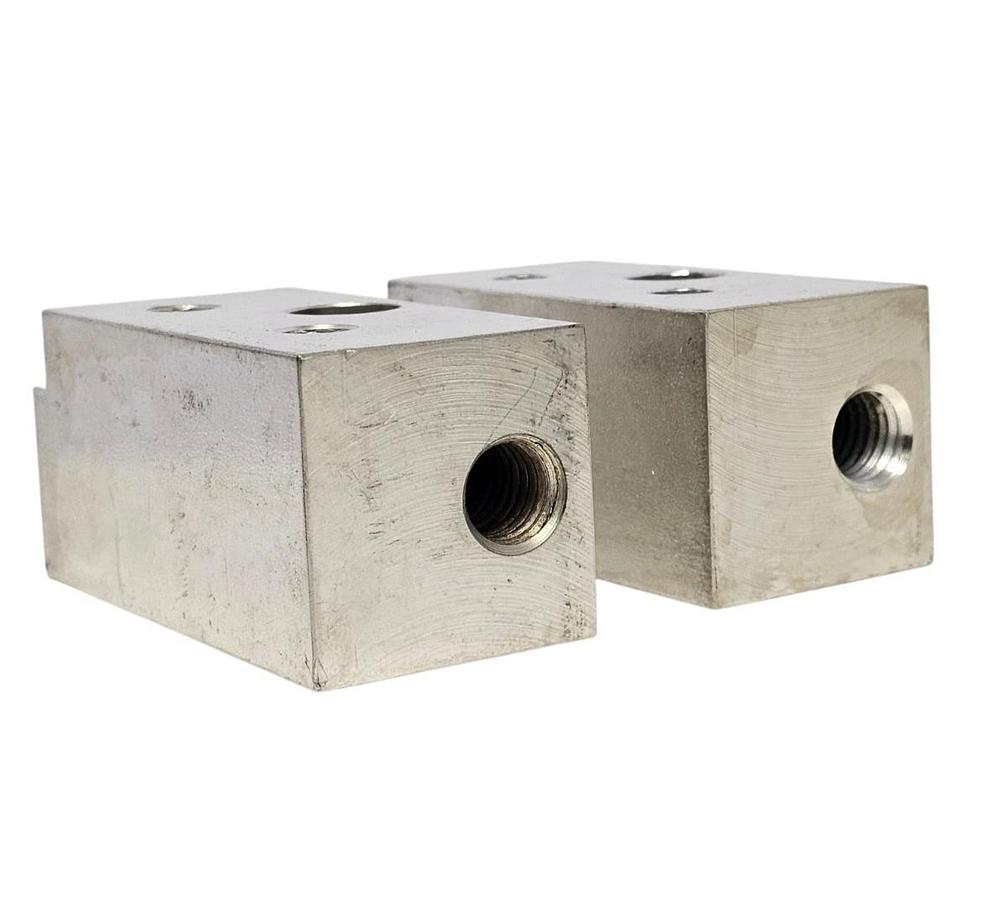 Used LOT OF 2 NEW TOMAHAWK 006195-B BLOCK-PIN GUIDES 006195B