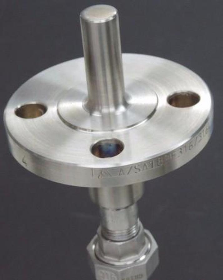 Used ENDRESS+HAUSER TH14 TEMPERATURE TRANSMITTER SENSOR TMT182, 1 PT100 CL A/ 3 WIRE