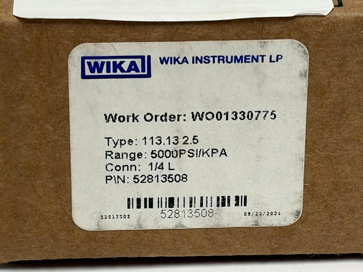 Used Wika 113.13 2.5" Pressure Gauge 5000 PSI 1/4" NPT Glycerin Filled New in Box
