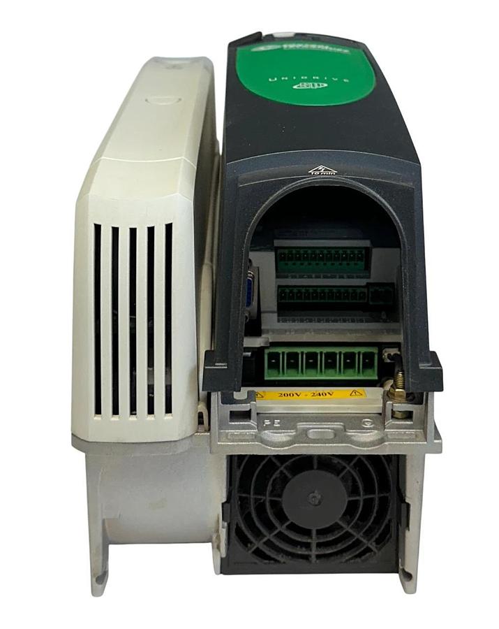 Used CONTROL TECHNIQUES SP2202 UNIDRIVE 200-240VAC 4/5.5kW 5/7.5HP 3PH 18.2A USNP