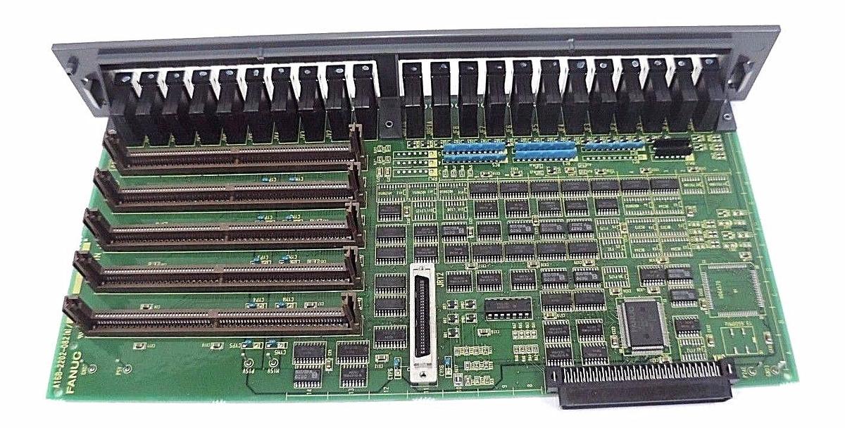 Used NEW FANUC A16B-2202-0820/03B AUX AXIS CONTROL P.C.B A16B-2202-0820, T0410110740
