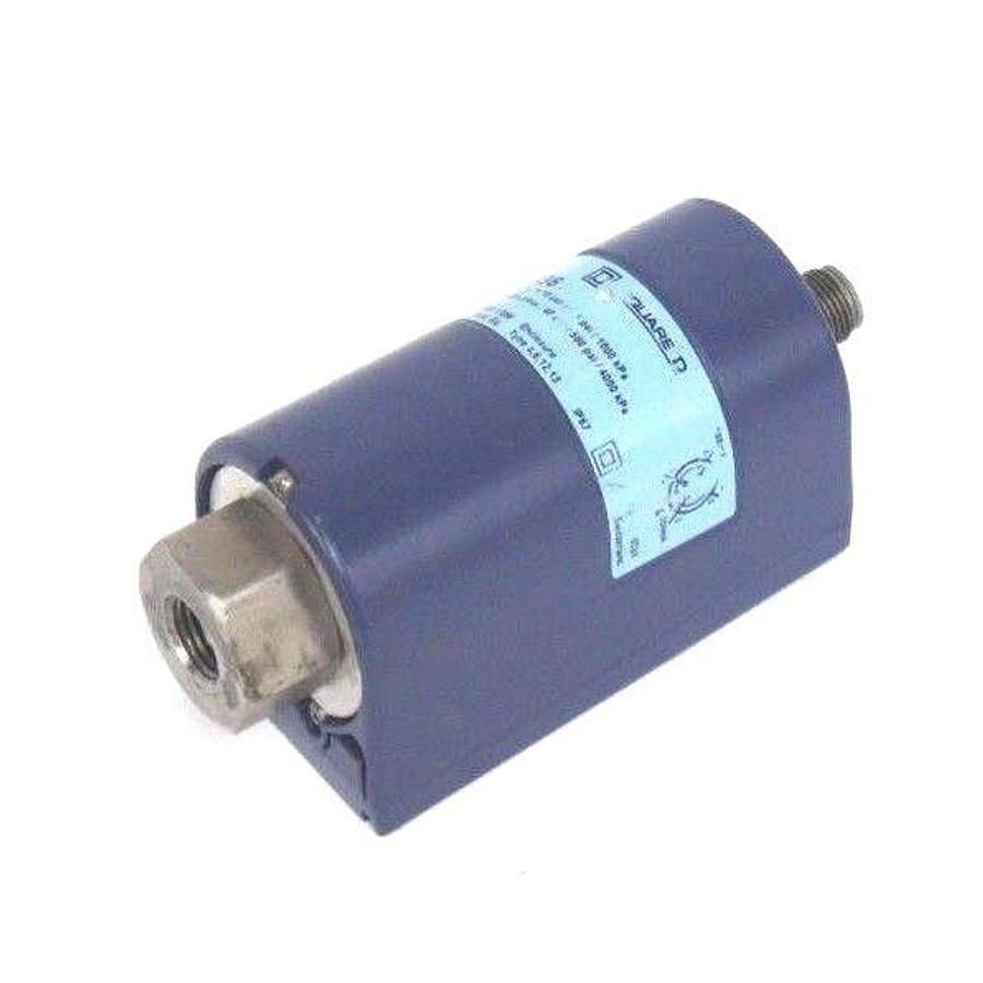 Used TELEMECANIQUE XML-F010D2036 DUAL STAGE ELECTRONIC PRESSURE SWITCH XMLF010D2036