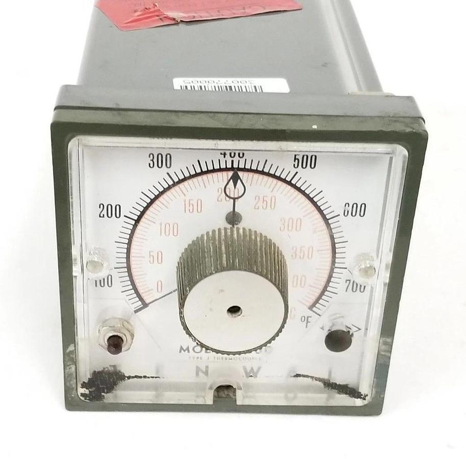 Used FENWAL 55-003140-303 TEMPERATURE CONTROLLER 0-800 DEG. F, 240V, 55003140303