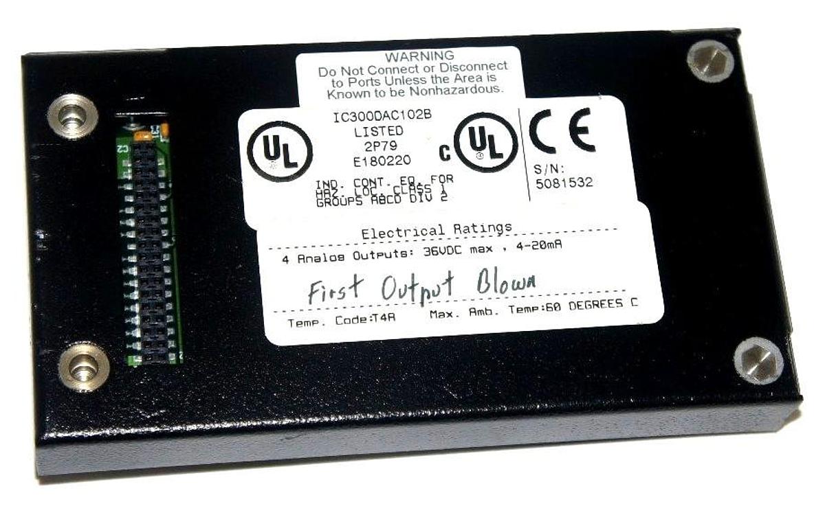 Used GE FANUC IC300DAC102B ANALOG OUTPUT MODULE IC300DAC102