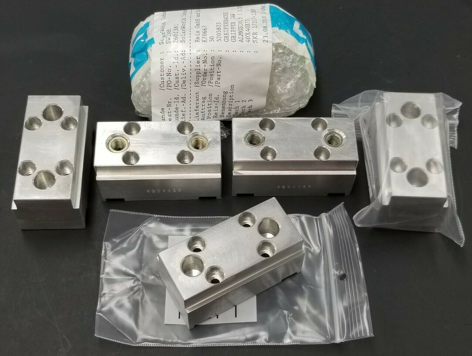Used LOT OF 6 NEW REIS GmbH 5205823 GRIPPER JAWS F. RUBBER 40X40X73 SKR 17217-120D