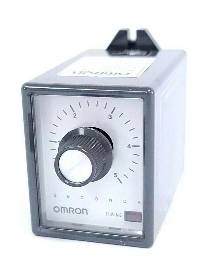 Used NIB OMRON STP-MND-AN-UA MOTOR DRIVEN TIMER RANGE: 0 - 5SEC. 120V 60HZ