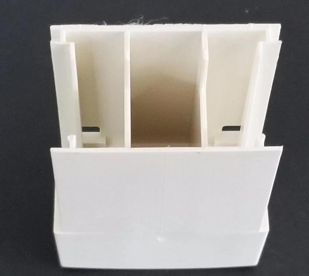 NEW SCHNEIDER ELECTRIC LU9C1 BLANKING COVER-MODULE SLOT LU9-C1