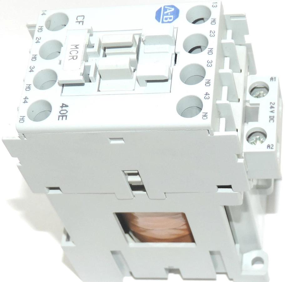 Used ALLEN BRADLEY 700-CF400Z* INDUSTRIAL RELAY 24VDC, 700CF400Z SER. A