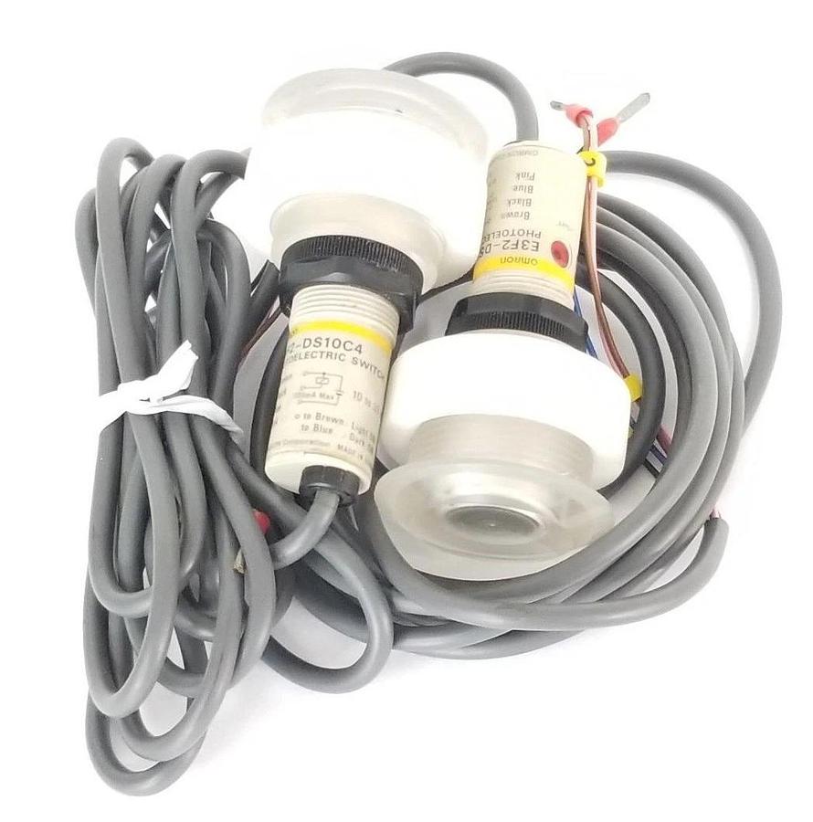 Used LOT OF 2 OMRON E3F2-DS10C4 PHOTOELECTRIC SWITCHES 10-30VDC, E3F2DS10C4