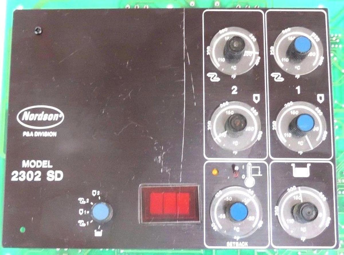 Used NORDSON MODEL 2302 SD DIGITAL READOUT W/ 276883B CONTROL BOARD BA96M04193