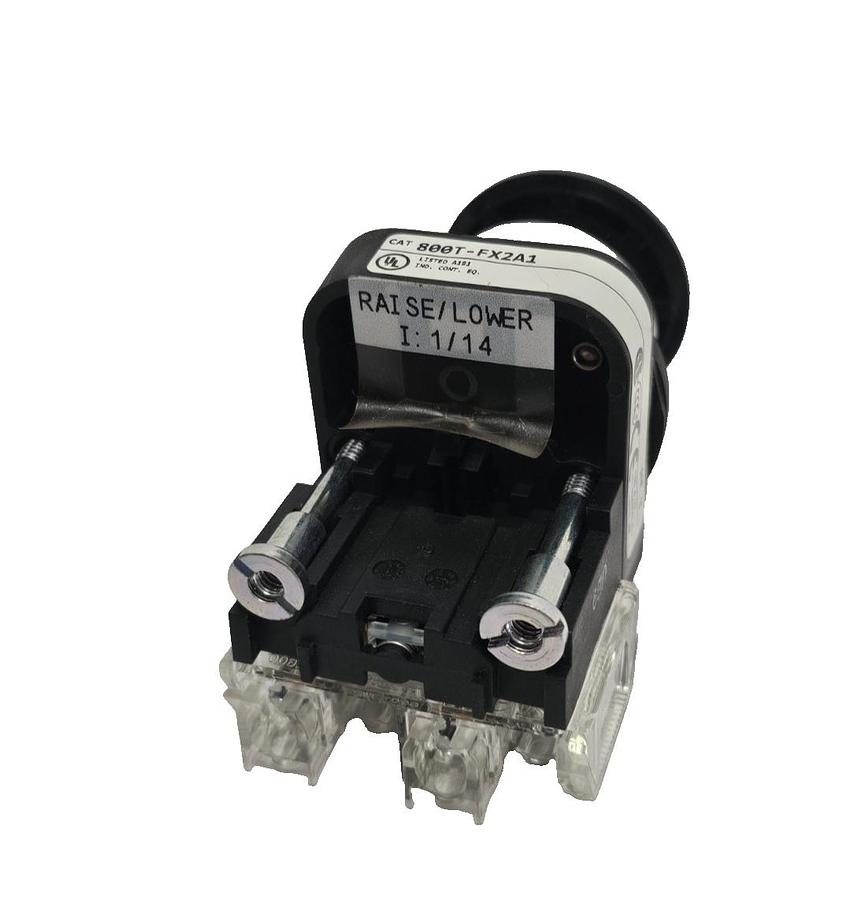 Used NEW ALLEN BRADLEY 800T-FX2A1 PUSHBUTTON 800TFX2A1 MUSHROOM HEAD PUSH-PULL NSNP
