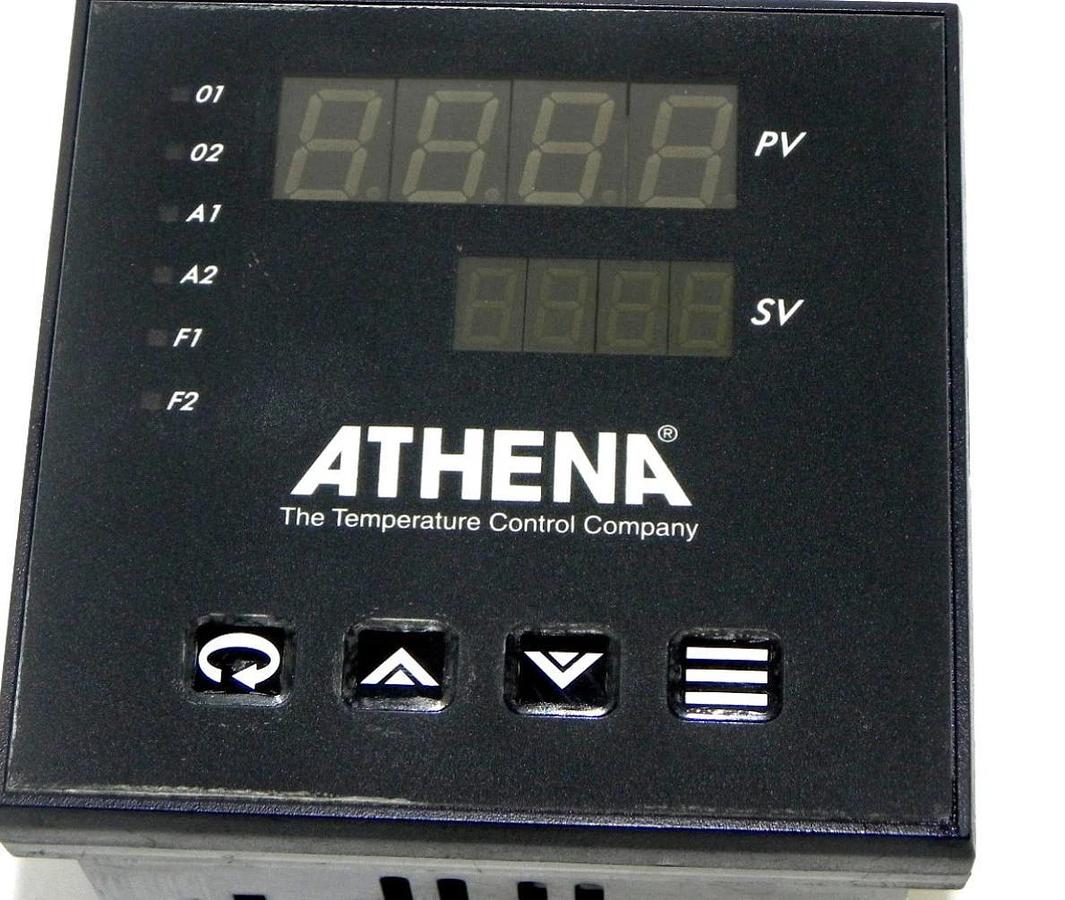 Used ATHENA CONTROLS 25CTS0000000 TEMPERATURE CONTROL 25CTS0000000