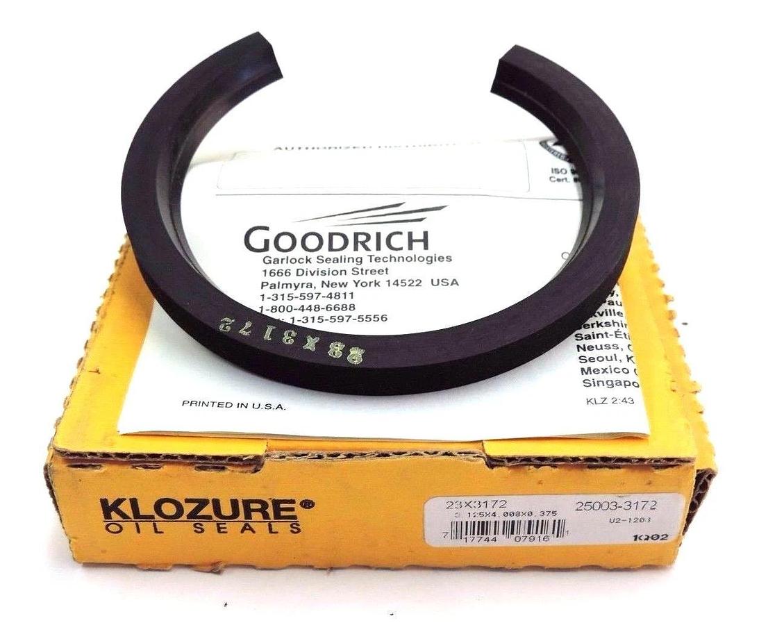 NIB GARLOCK KLOZURE 23X3172 OIL SEAL 25003-3172, 3.125X4.008X0.375