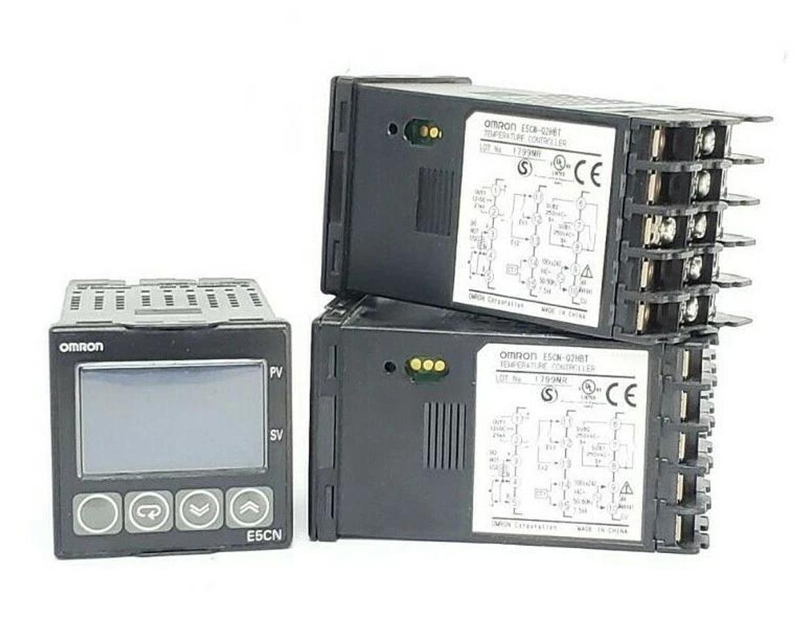 Used LOT OF 3 OMRON E5CN-Q2HBT TEMPERATURE CONTROLLERS E5CNQ2HBT